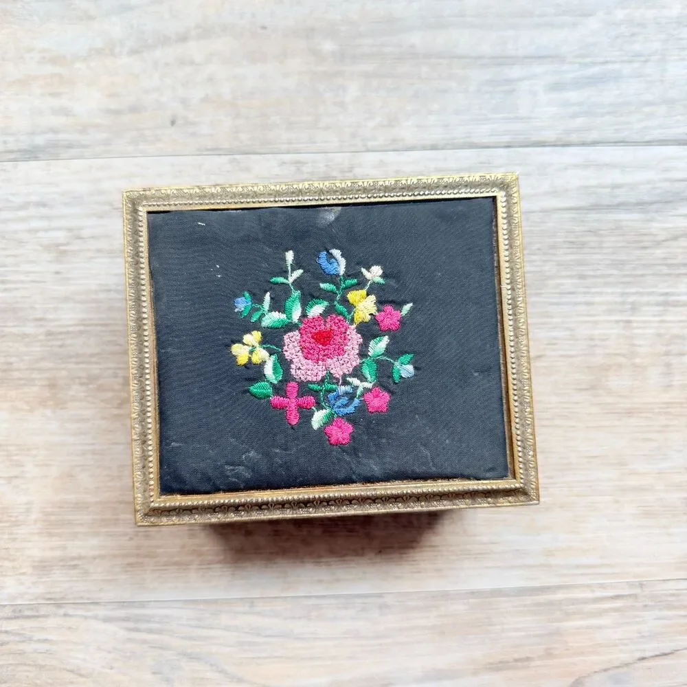 Vintage Jewelry Box Music Brass Floral Embroidered Sankyo Gold Tone Red Velvet